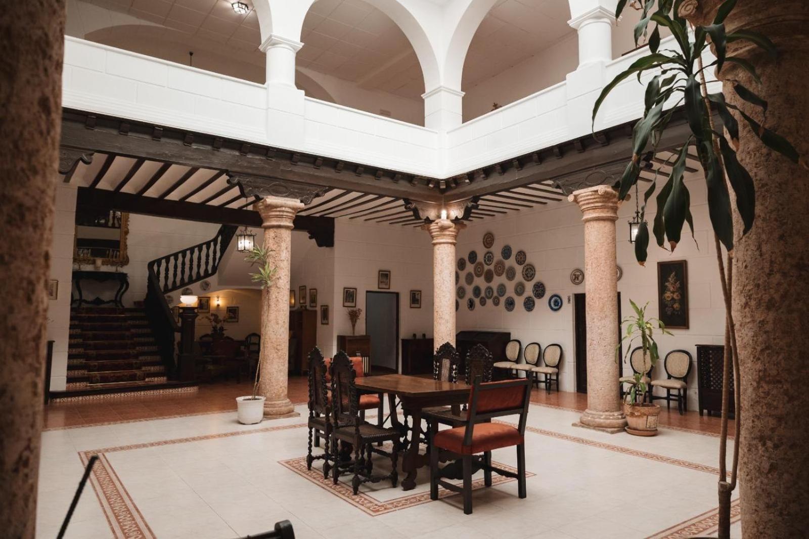 Casa De Los Acacio San Clemente  Eksteriør billede
